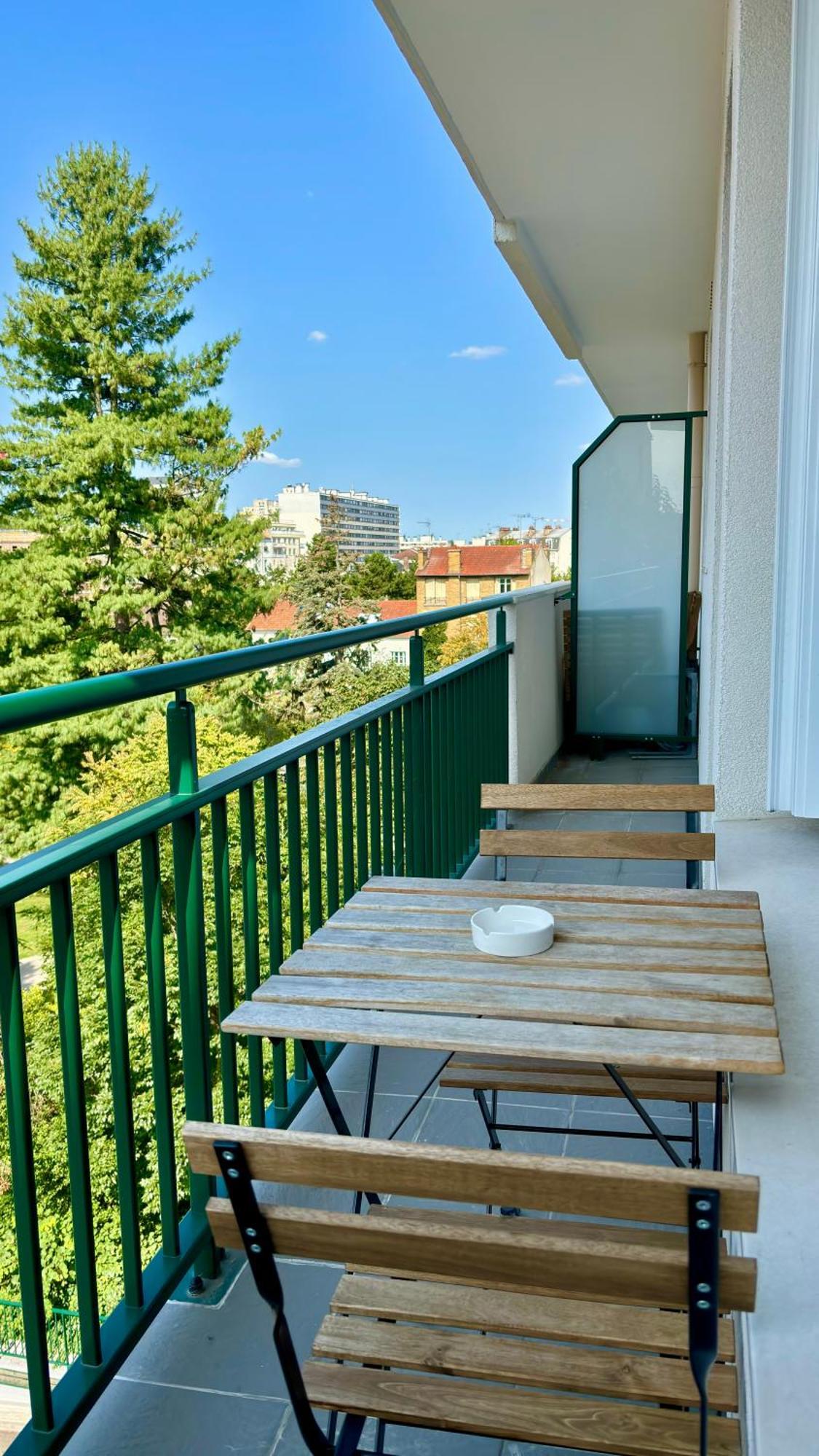 Beau Studio Cosy Et Calme - Face A La Gare De Rosny-Sous-Bois - 20Mn De Paris Et Disneyland Eksteriør billede