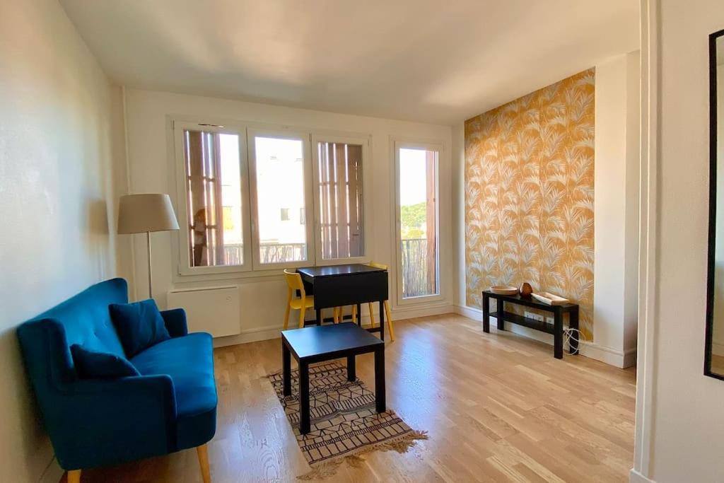 Beau Studio Cosy Et Calme - Face A La Gare De Rosny-Sous-Bois - 20Mn De Paris Et Disneyland Eksteriør billede