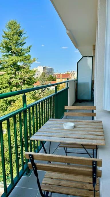 Beau Studio Cosy Et Calme - Face A La Gare De Rosny-Sous-Bois - 20Mn De Paris Et Disneyland Eksteriør billede